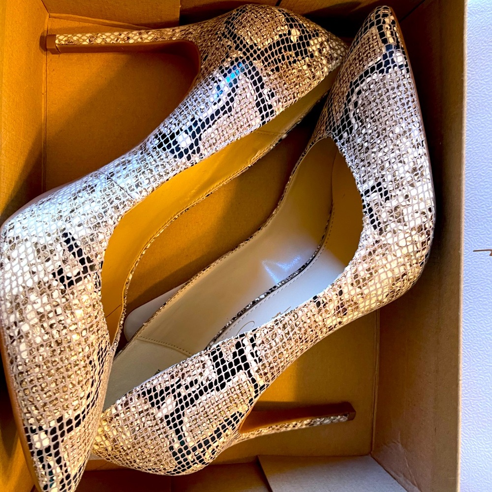 Snakeskin Patterned Women's Stilettos. Jessica Simpson brand